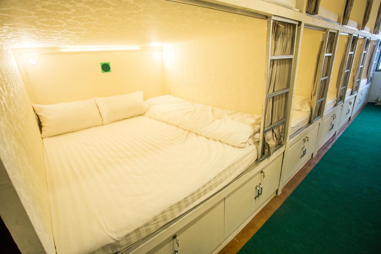 Green Box Capsule Hostel & Hotel ビエンチャン エクステリア 写真