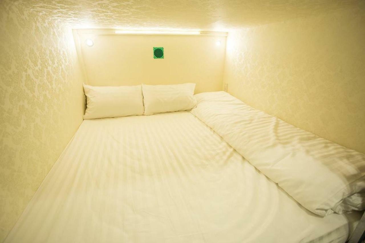 Green Box Capsule Hostel & Hotel ビエンチャン エクステリア 写真